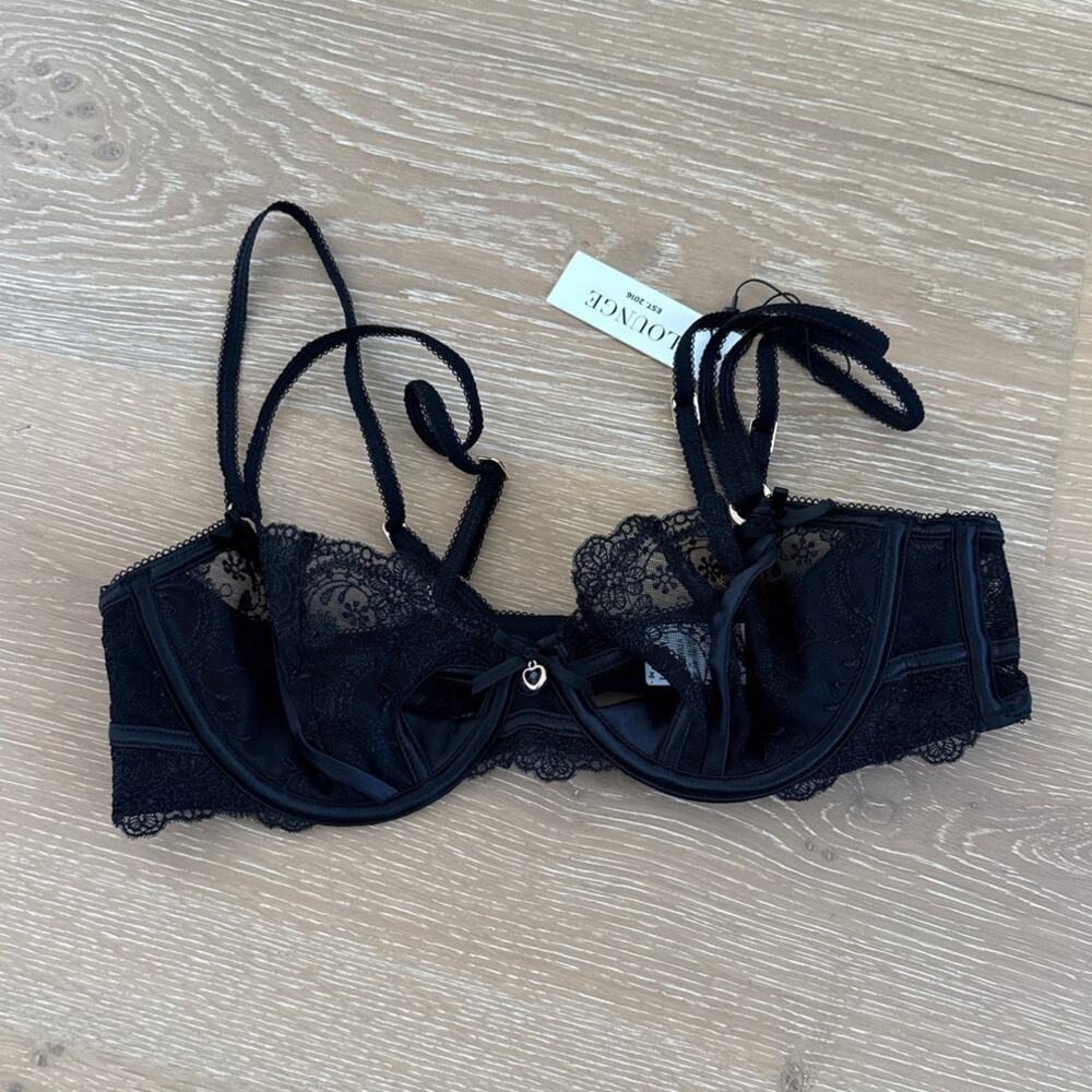 Lounge Lace Bra Underwire Size 32B Black